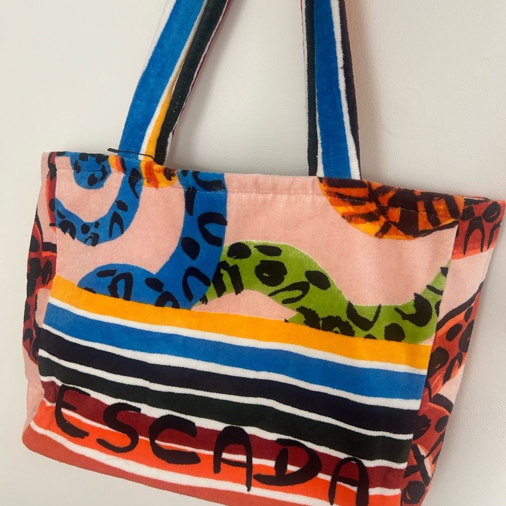 Escada Colorful Large Towel Bag - Picture 8 of 8